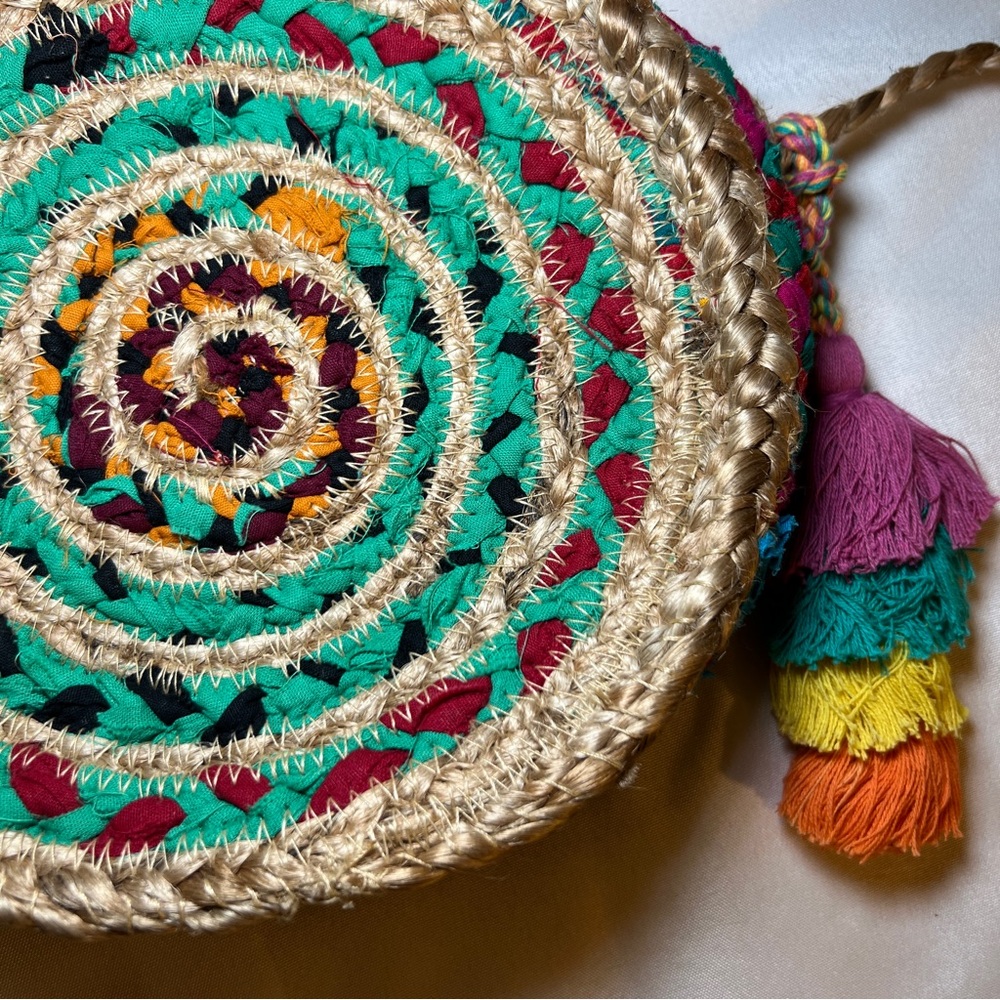 Shiraleah Multicolor Woven Round Boho Crossbody Bag - Picture 11 of 11